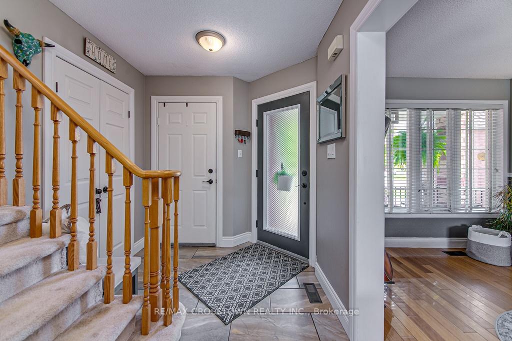 Photo 11 of 116 Widgeon Street, Barrie, Painswick South — HOMEH