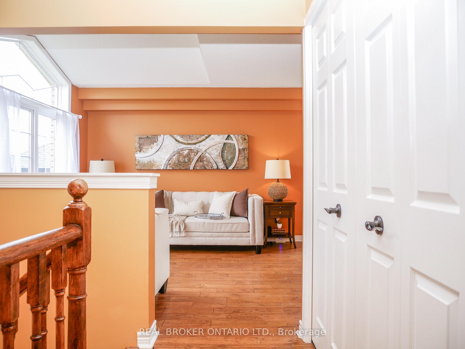 Photo 2 of 1309 Vincent Crescent, Innisfil, Alcona — HOMEH