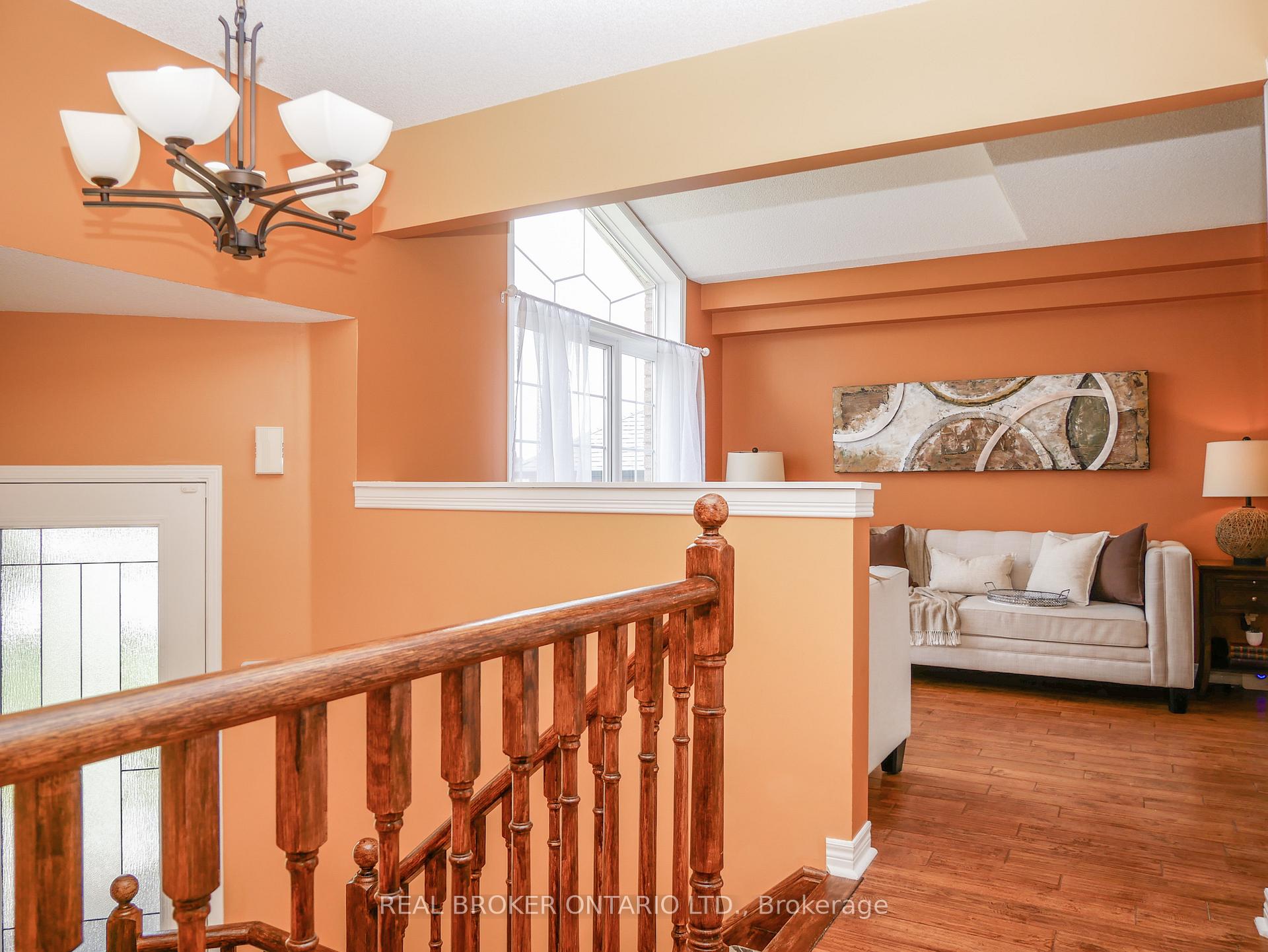Photo 7 of 1309 Vincent Crescent, Innisfil, Alcona — HOMEH