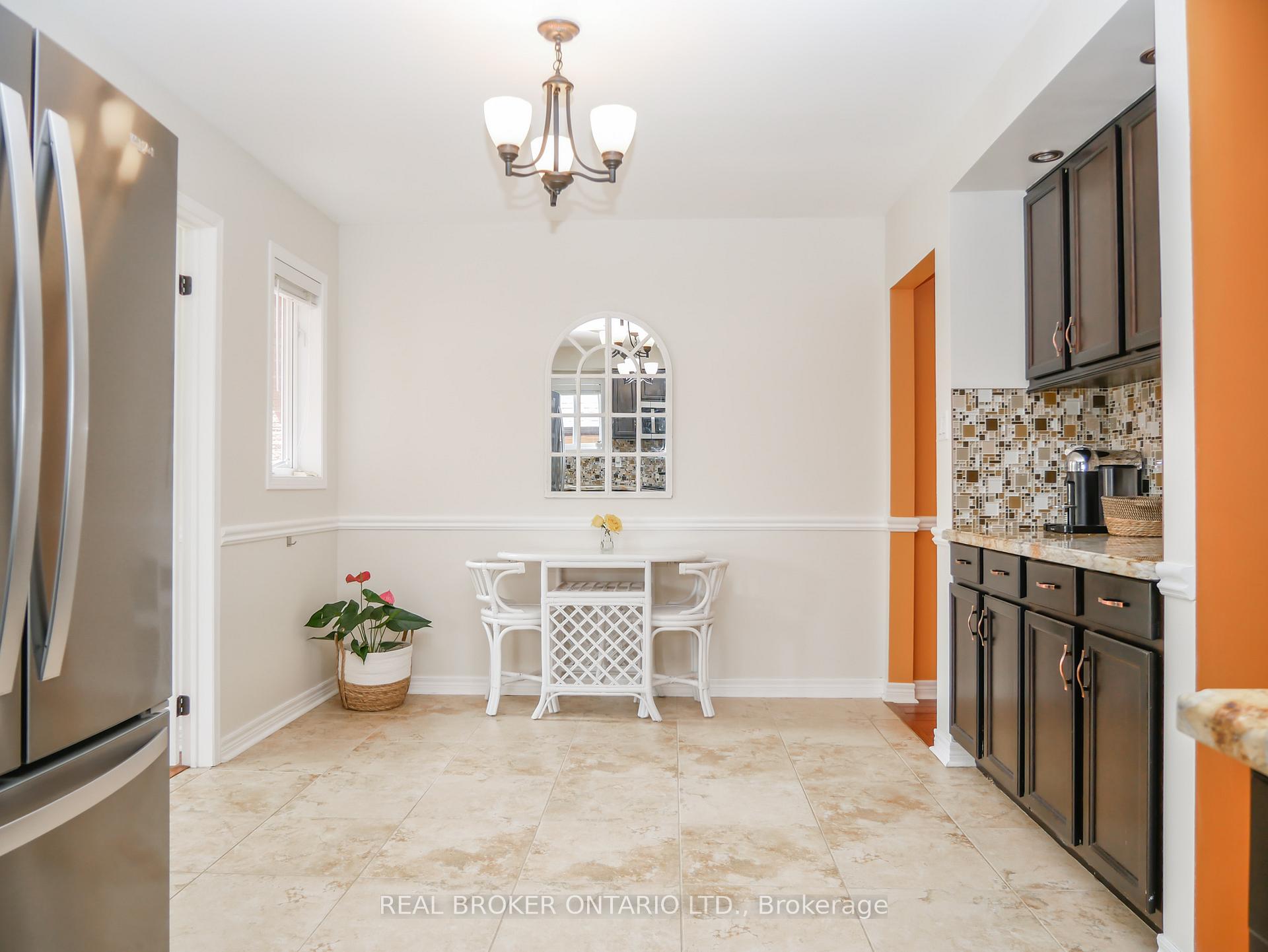 Photo 22 of 1309 Vincent Crescent, Innisfil, Alcona — HOMEH