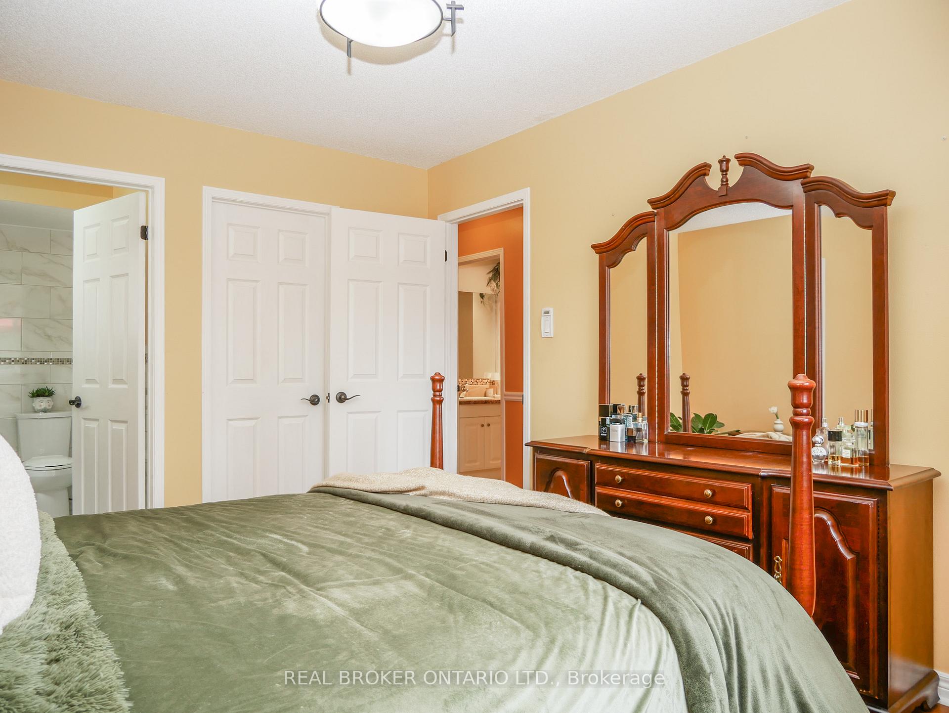 Photo 11 of 1309 Vincent Crescent, Innisfil, Alcona — HOMEH