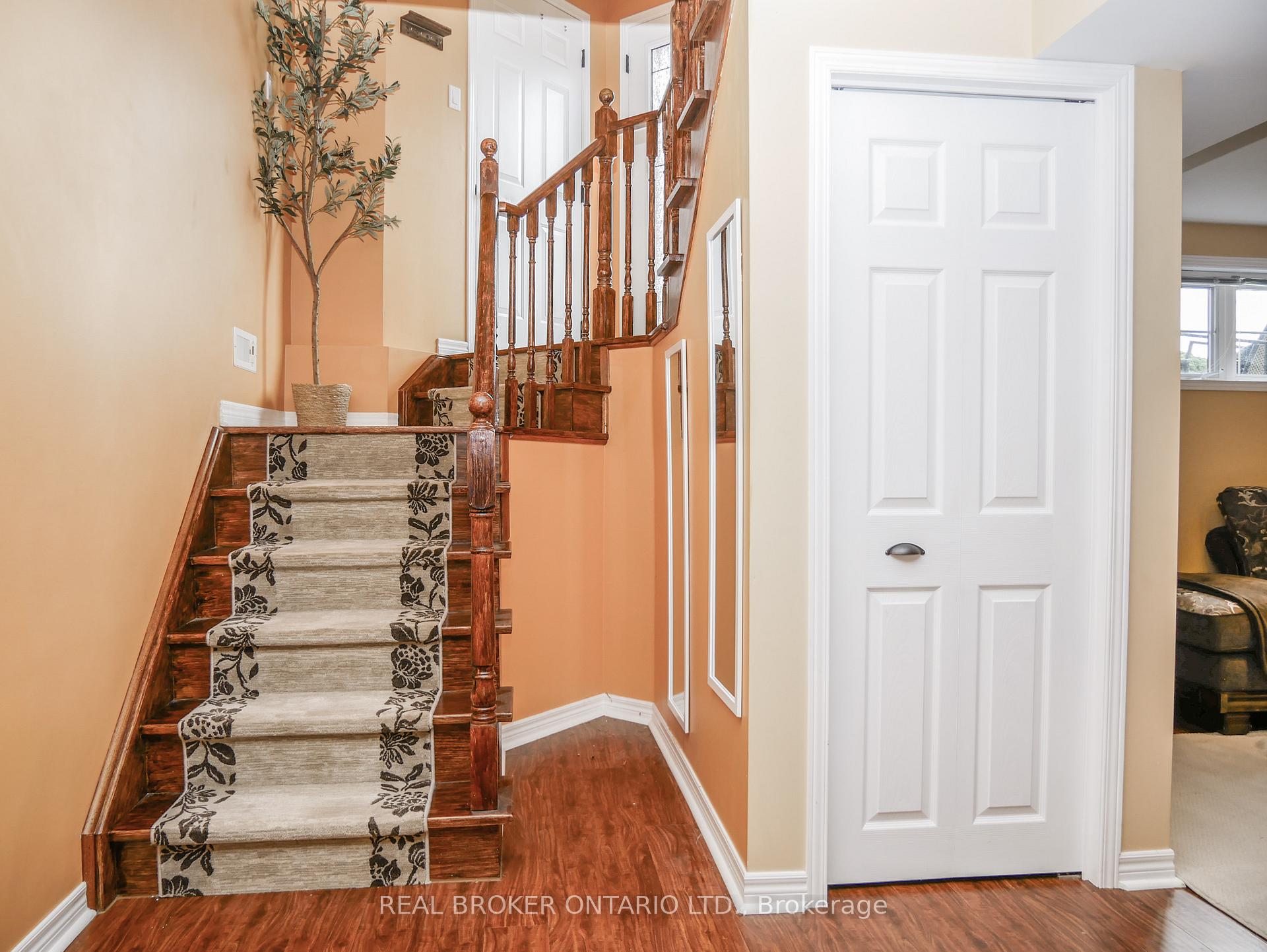 Photo 28 of 1309 Vincent Crescent, Innisfil, Alcona — HOMEH