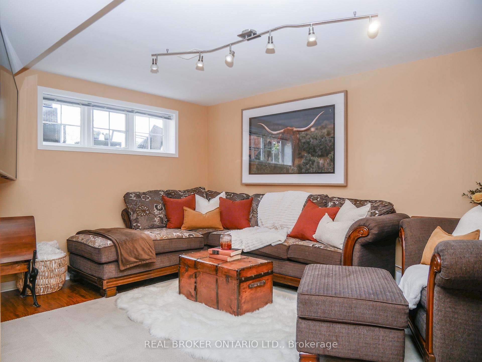 Photo 24 of 1309 Vincent Crescent, Innisfil, Alcona — HOMEH