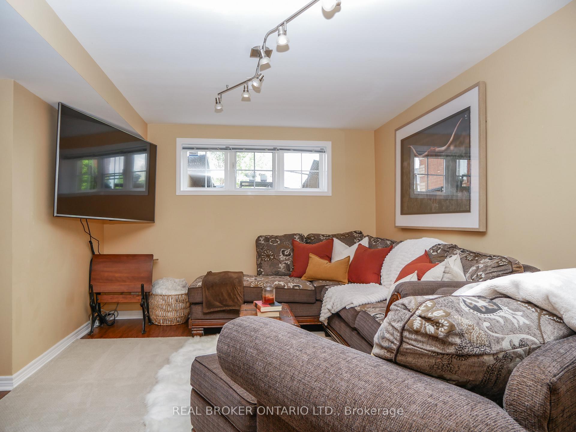Photo 27 of 1309 Vincent Crescent, Innisfil, Alcona — HOMEH