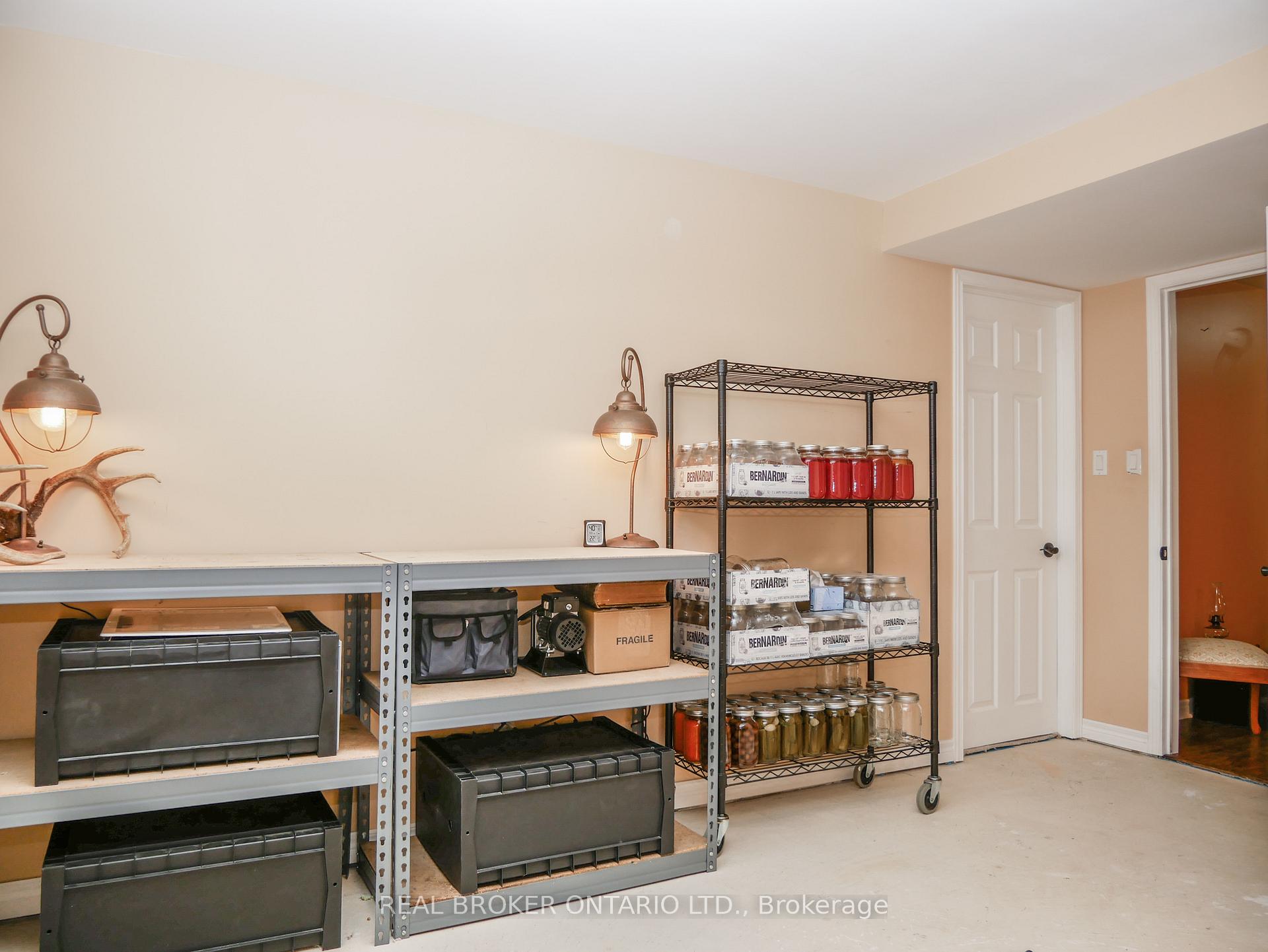 Photo 37 of 1309 Vincent Crescent, Innisfil, Alcona — HOMEH