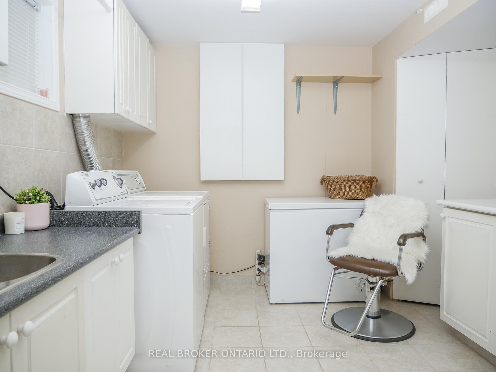 Photo 39 of 1309 Vincent Crescent, Innisfil, Alcona — HOMEH