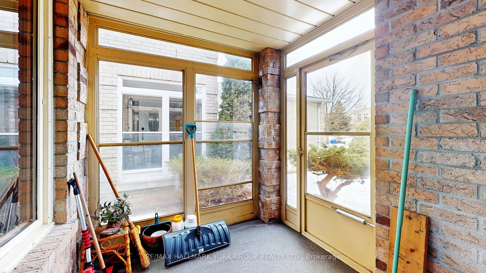 Photo 4 of 929 Rambleberry Avenue, Pickering, Liverpool — HOMEH