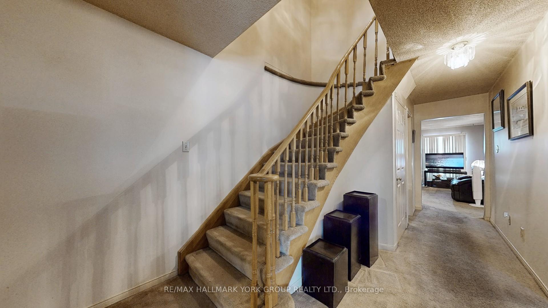 Photo 6 of 929 Rambleberry Avenue, Pickering, Liverpool — HOMEH
