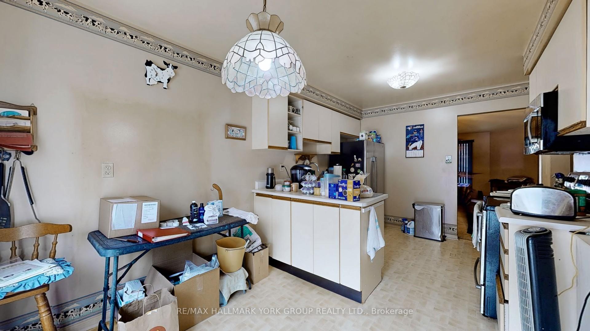 Photo 13 of 929 Rambleberry Avenue, Pickering, Liverpool — HOMEH