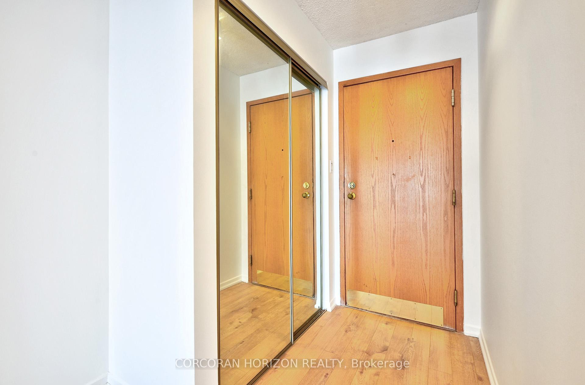Photo 7 of Unit 2209, 44 St Joseph Street, Toronto, Bay Street Corridor — HOMEH