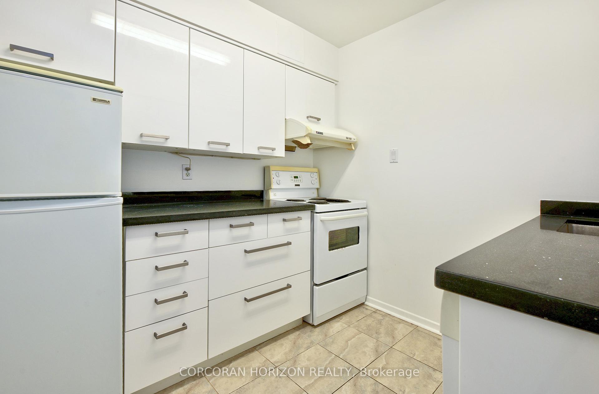 Photo 2 of Unit 2209, 44 St Joseph Street, Toronto, Bay Street Corridor — HOMEH