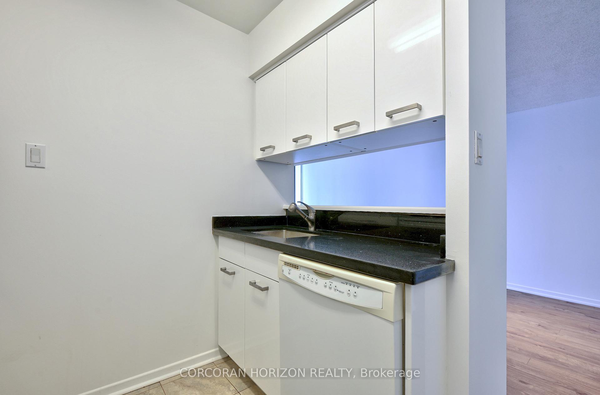Photo 5 of Unit 2209, 44 St Joseph Street, Toronto, Bay Street Corridor — HOMEH