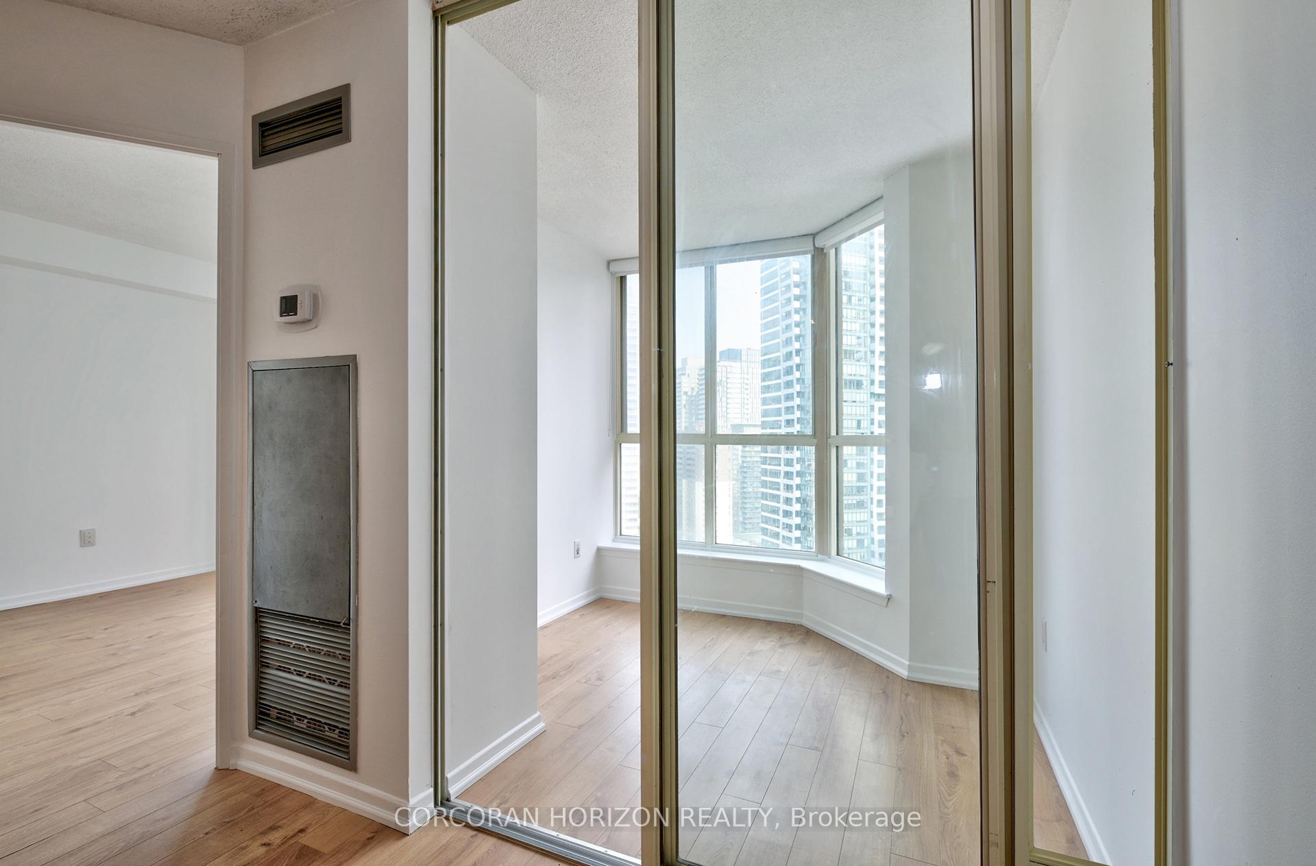 Photo 12 of Unit 2209, 44 St Joseph Street, Toronto, Bay Street Corridor — HOMEH