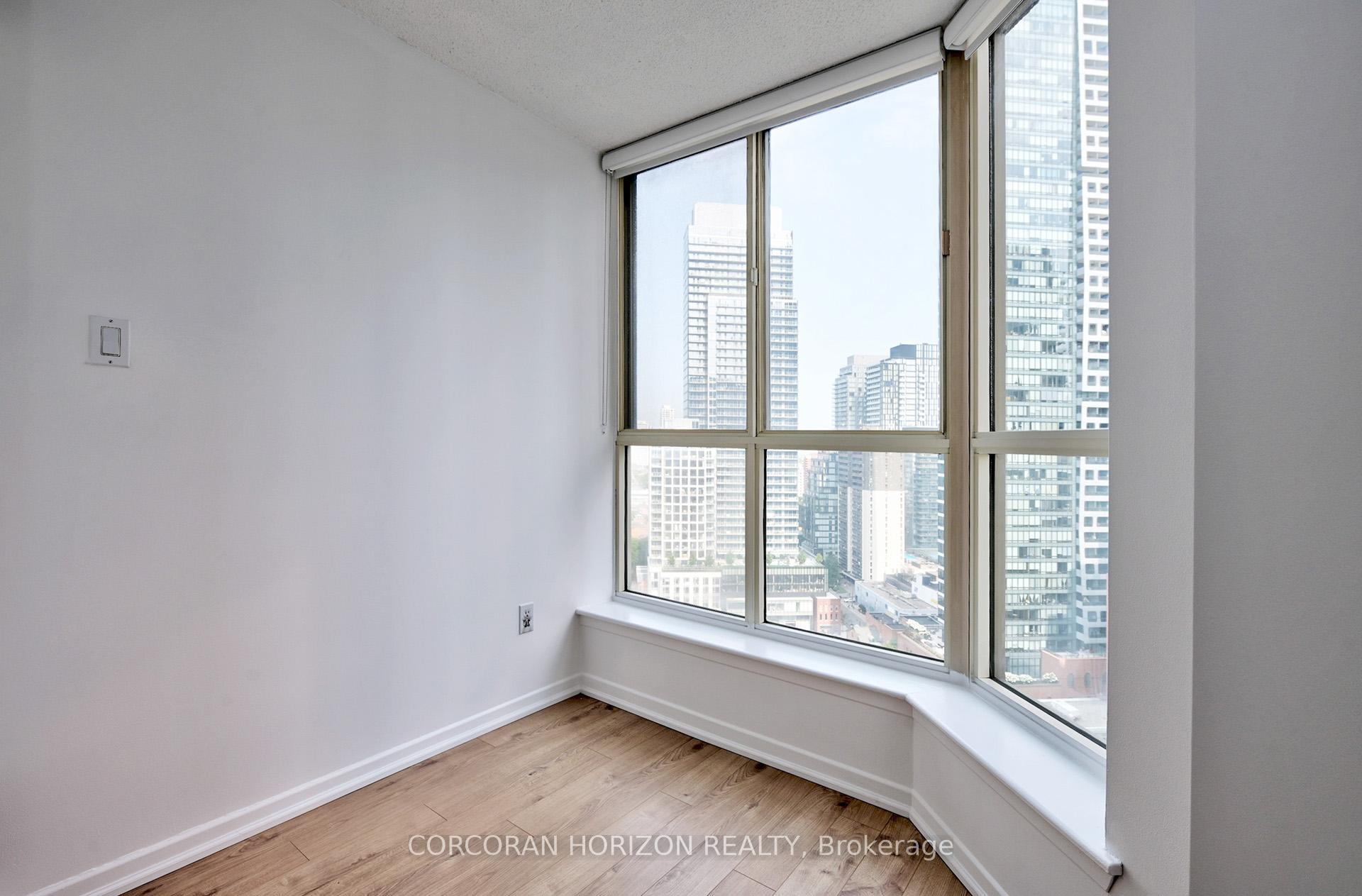 Photo 4 of Unit 2209, 44 St Joseph Street, Toronto, Bay Street Corridor — HOMEH