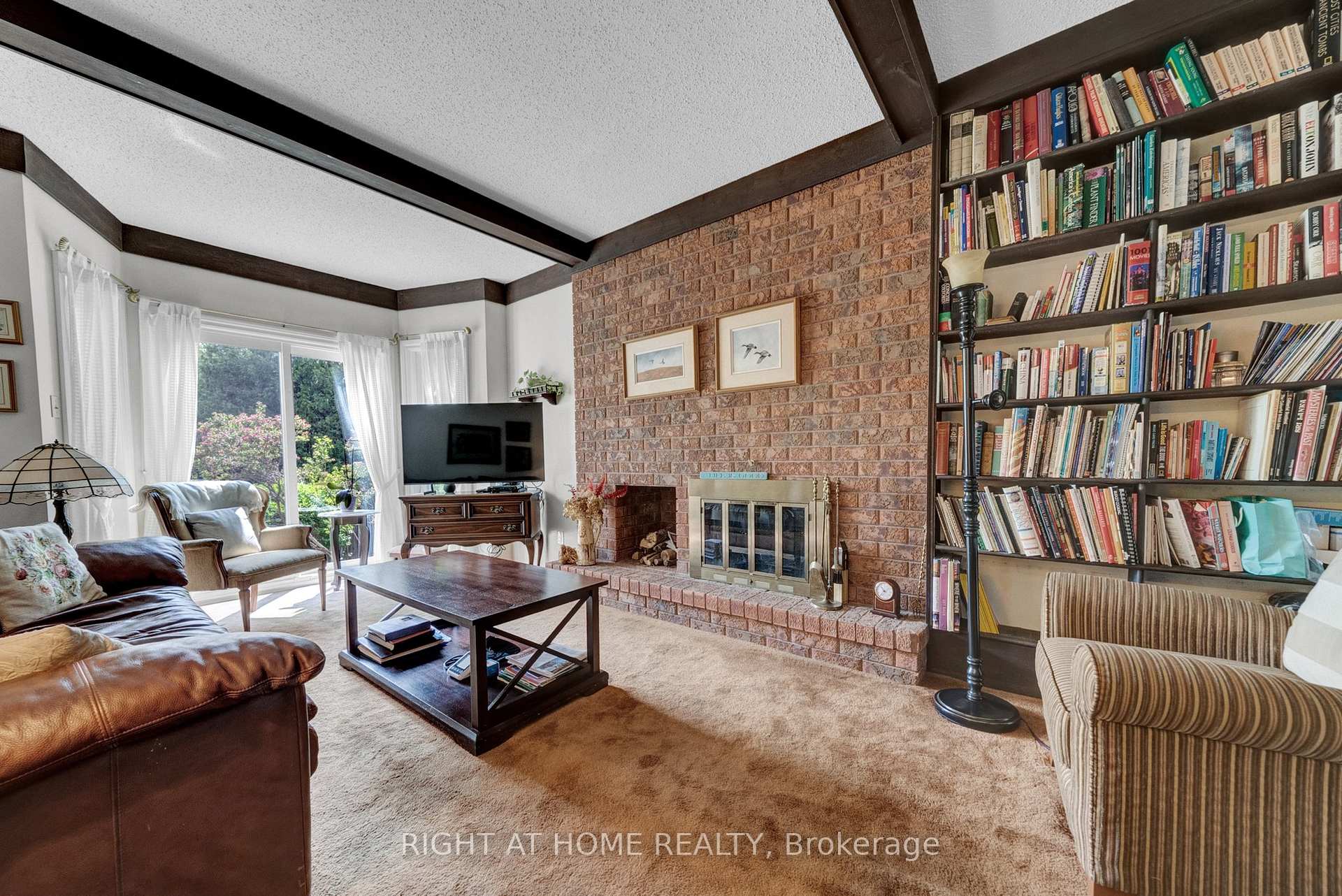 Photo 15 of 1825 Parkside Drive, Pickering, Amberlea — HOMEH