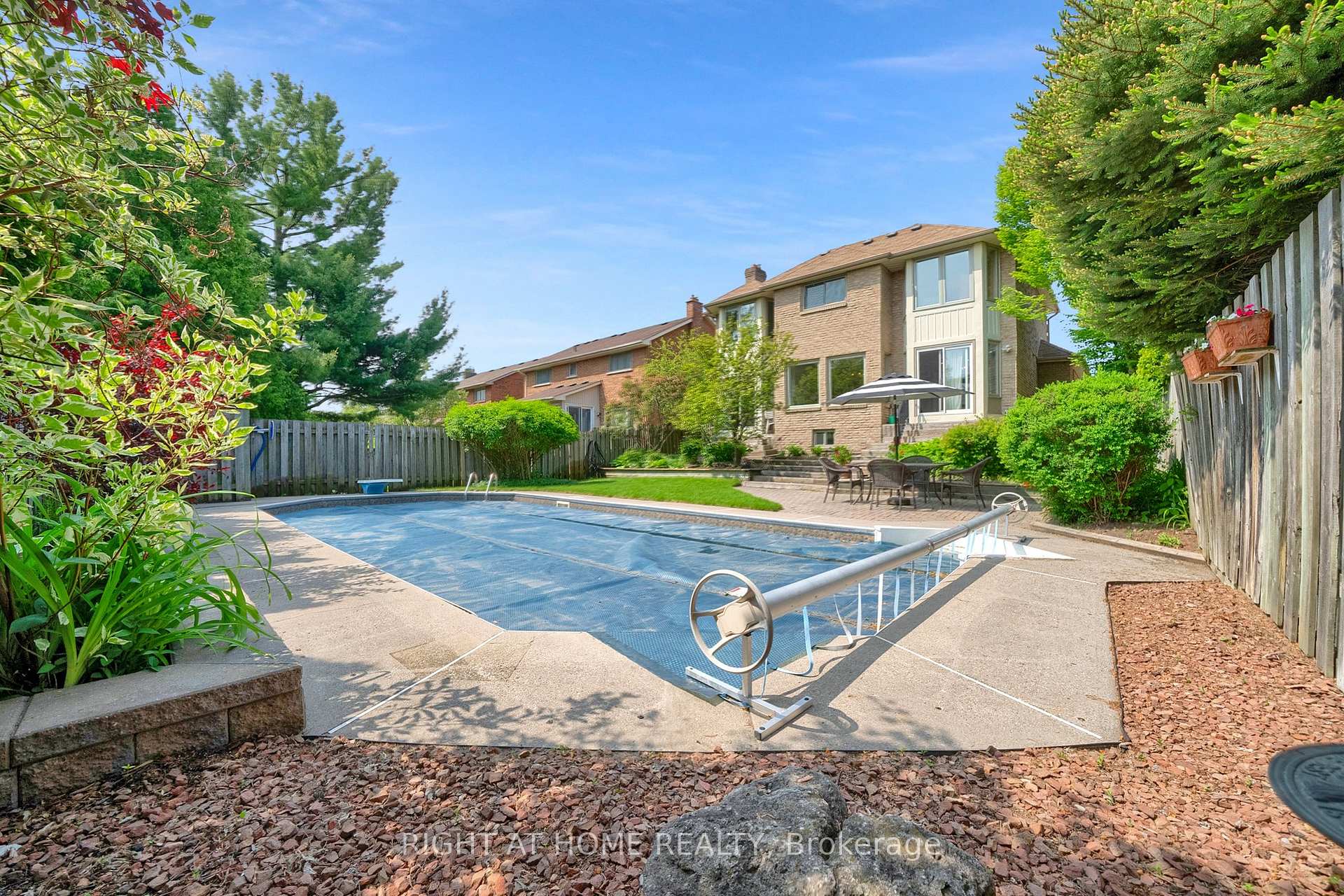 Photo 23 of 1825 Parkside Drive, Pickering, Amberlea — HOMEH