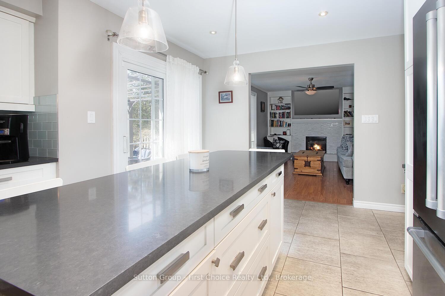 Photo 6 of 39 Park Lane Drive, Stratford — HOMEH