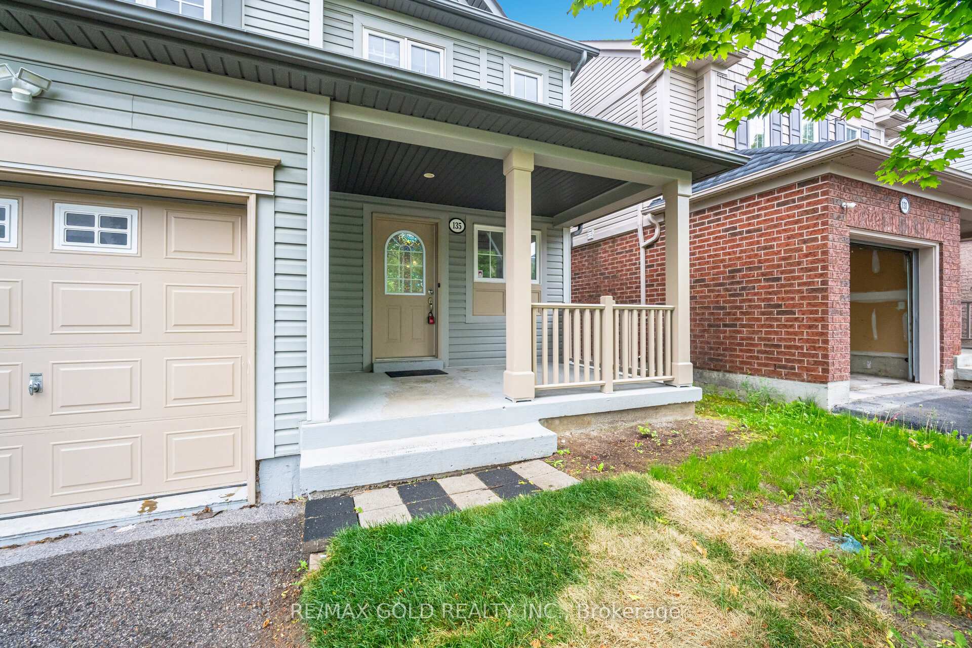 Photo 9 of 135 Norland Circle, Oshawa, Windfields — HOMEH