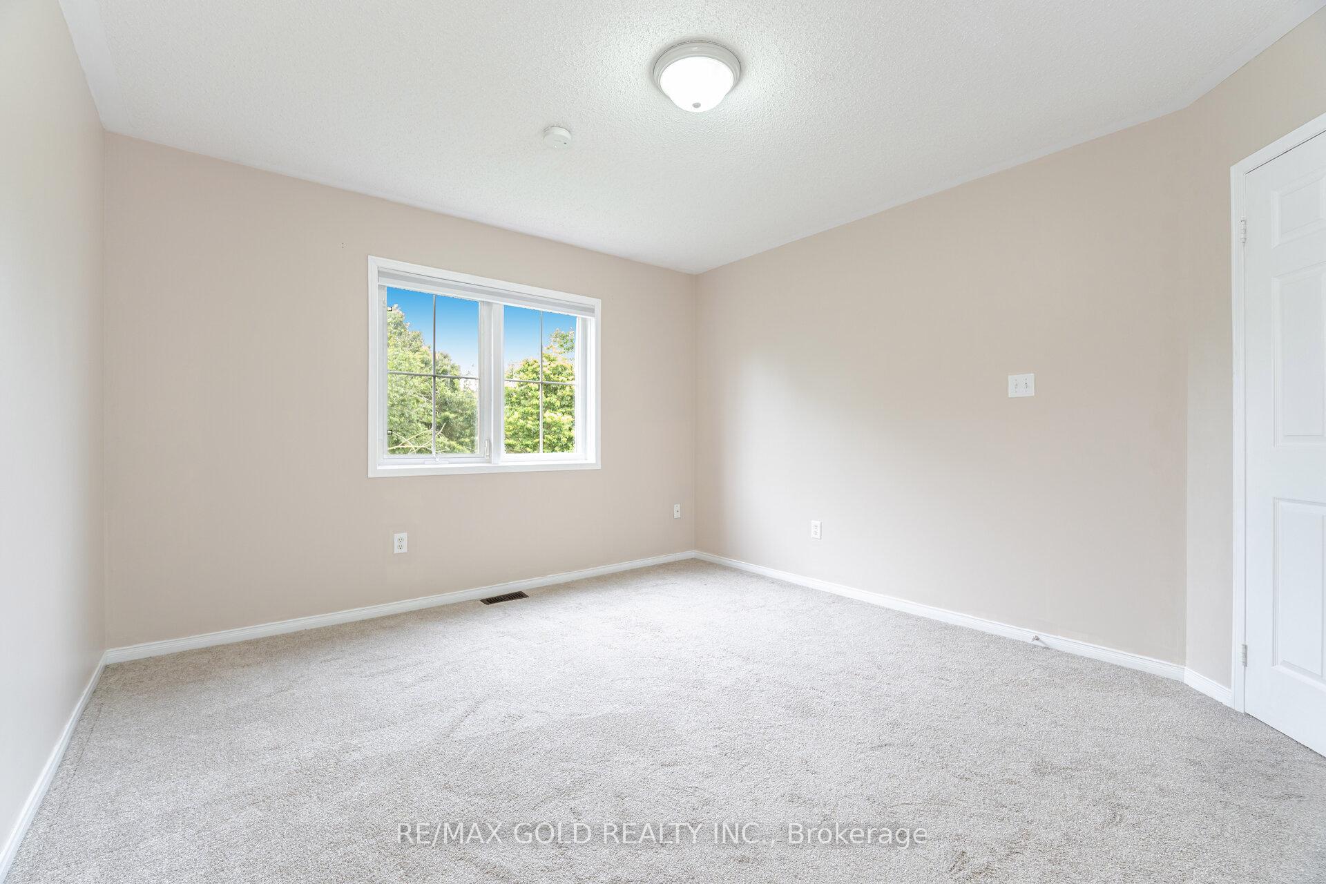 Photo 27 of 135 Norland Circle, Oshawa, Windfields — HOMEH