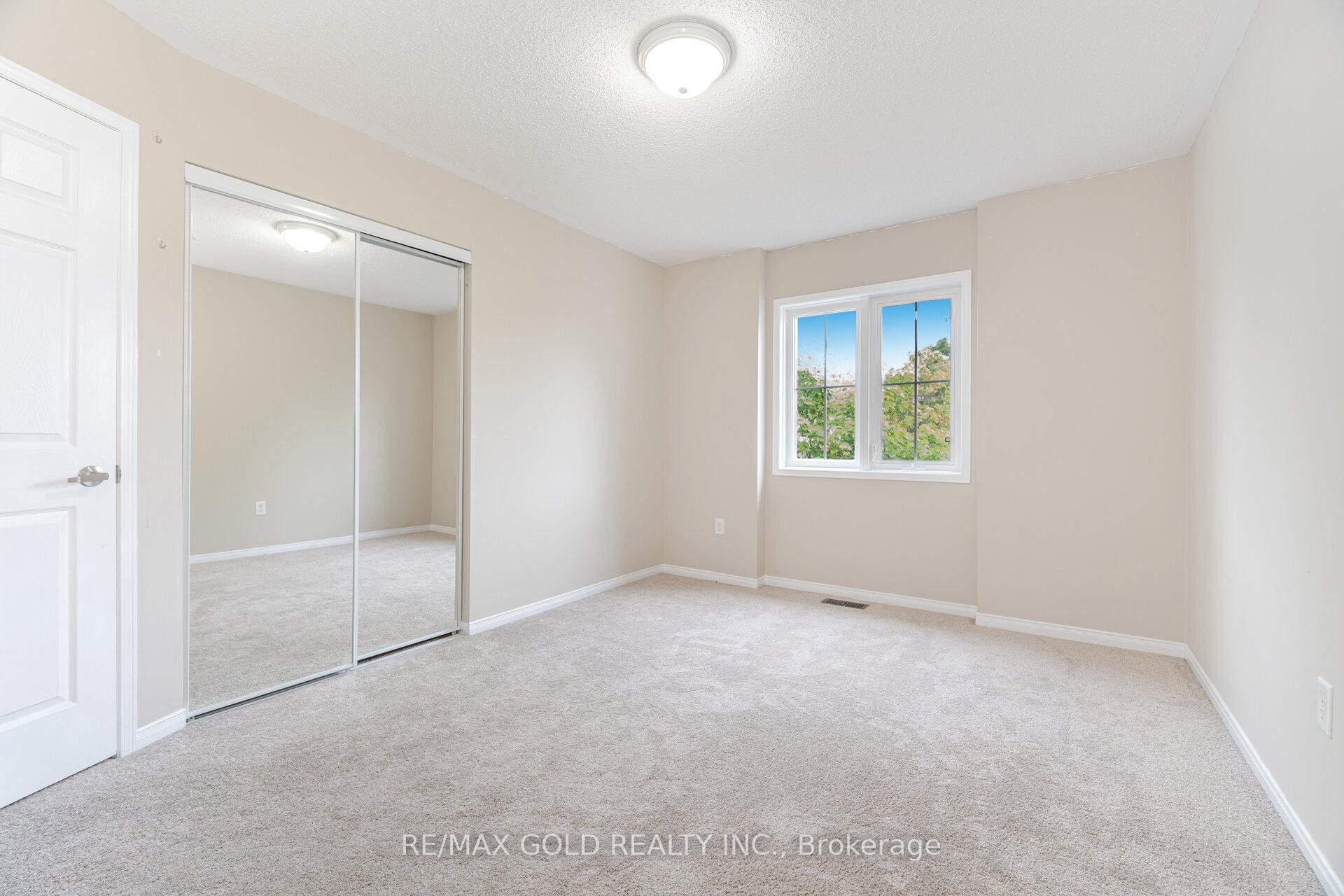 Photo 36 of 135 Norland Circle, Oshawa, Windfields — HOMEH