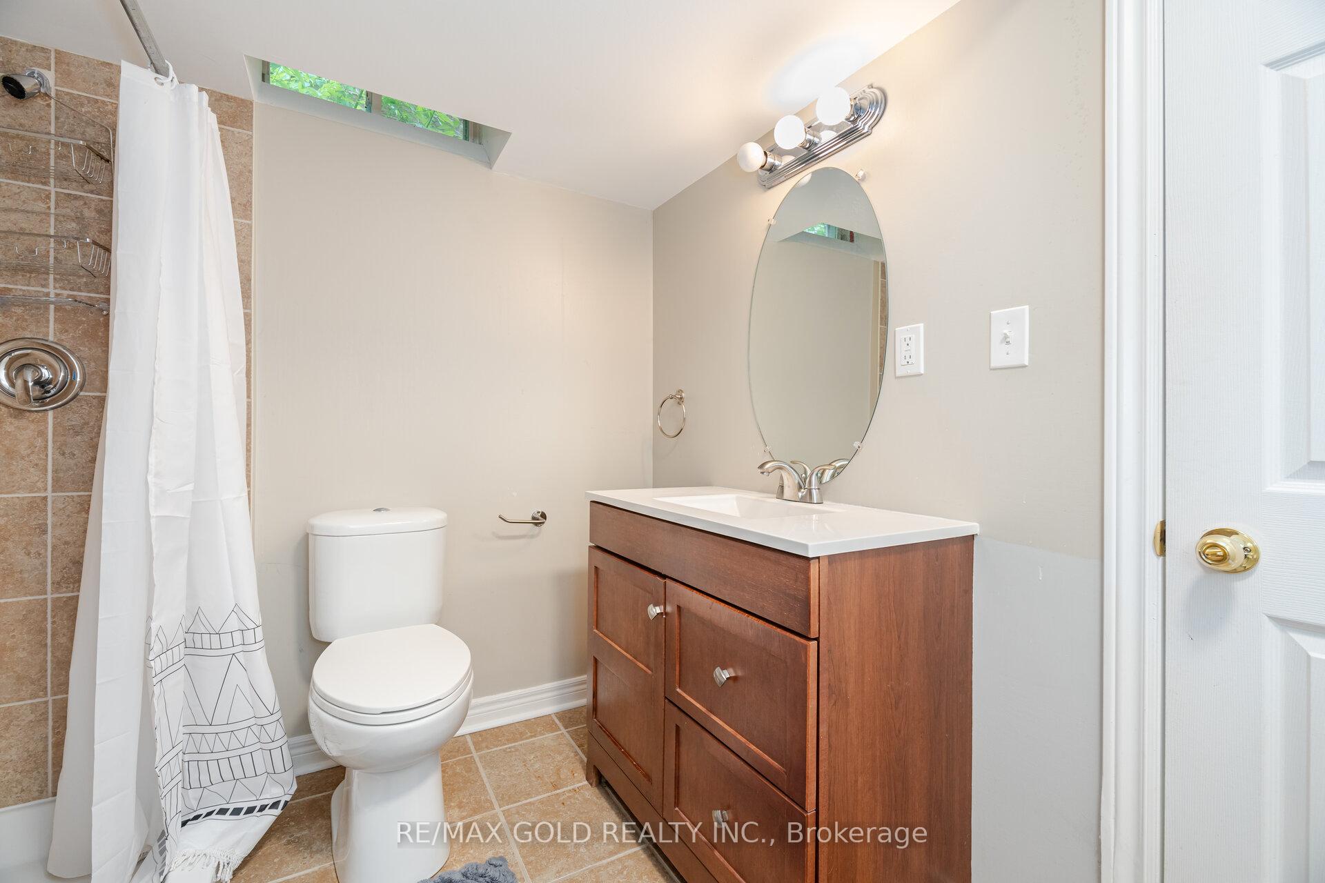 Photo 43 of 135 Norland Circle, Oshawa, Windfields — HOMEH