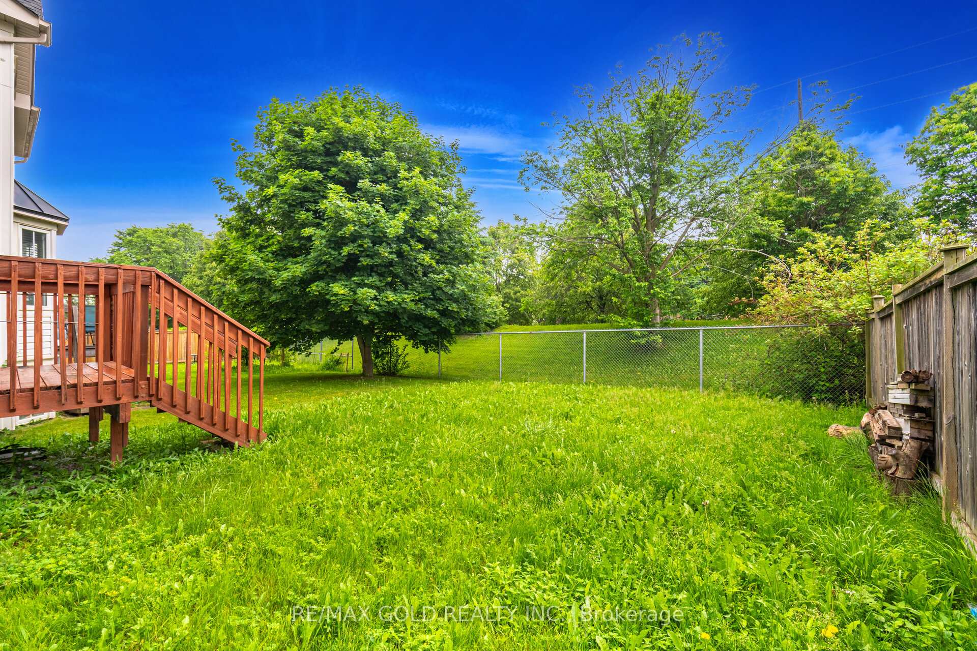 Photo 50 of 135 Norland Circle, Oshawa, Windfields — HOMEH