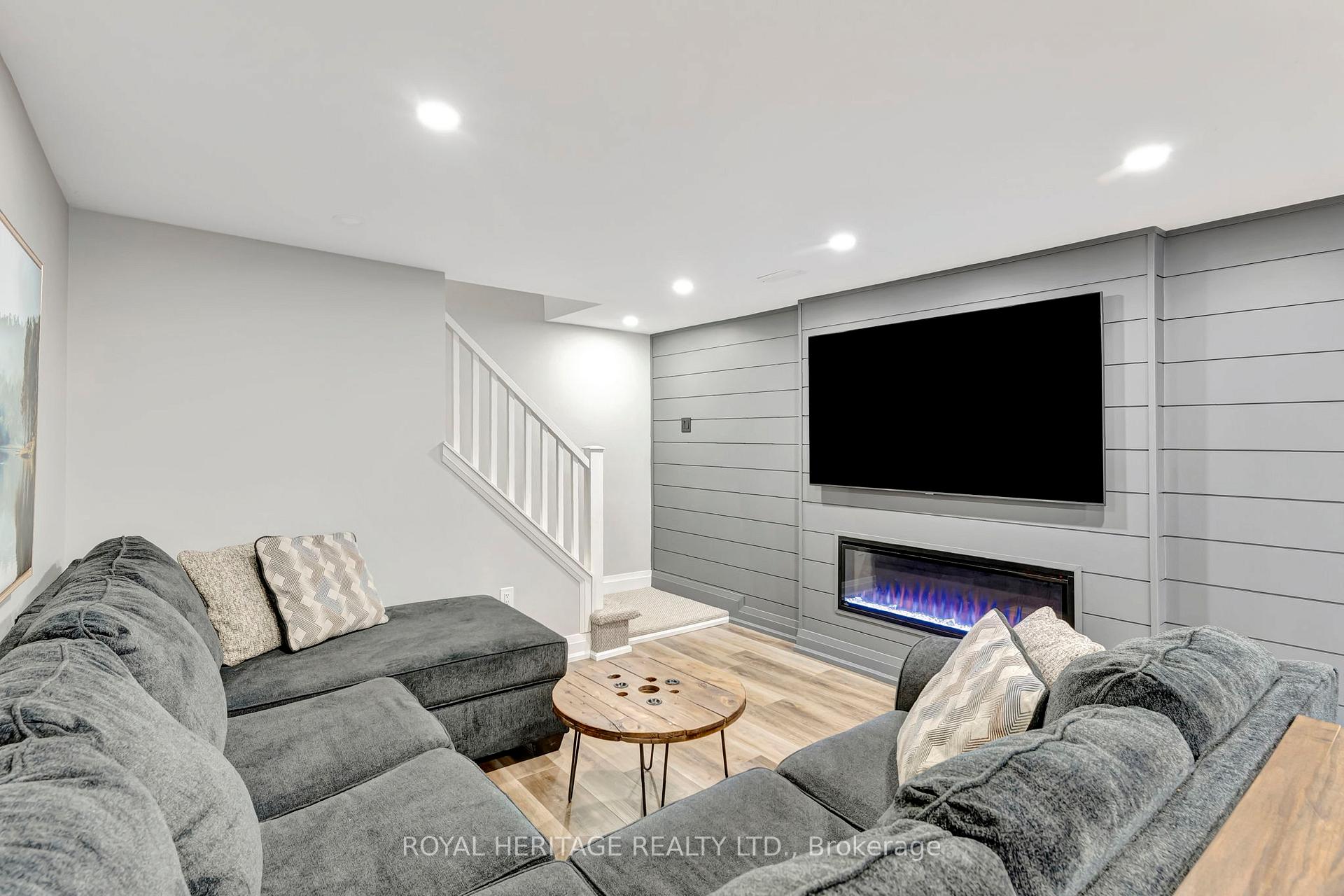 Photo 26 of 94 Dunsdon Street, Brantford — HOMEH