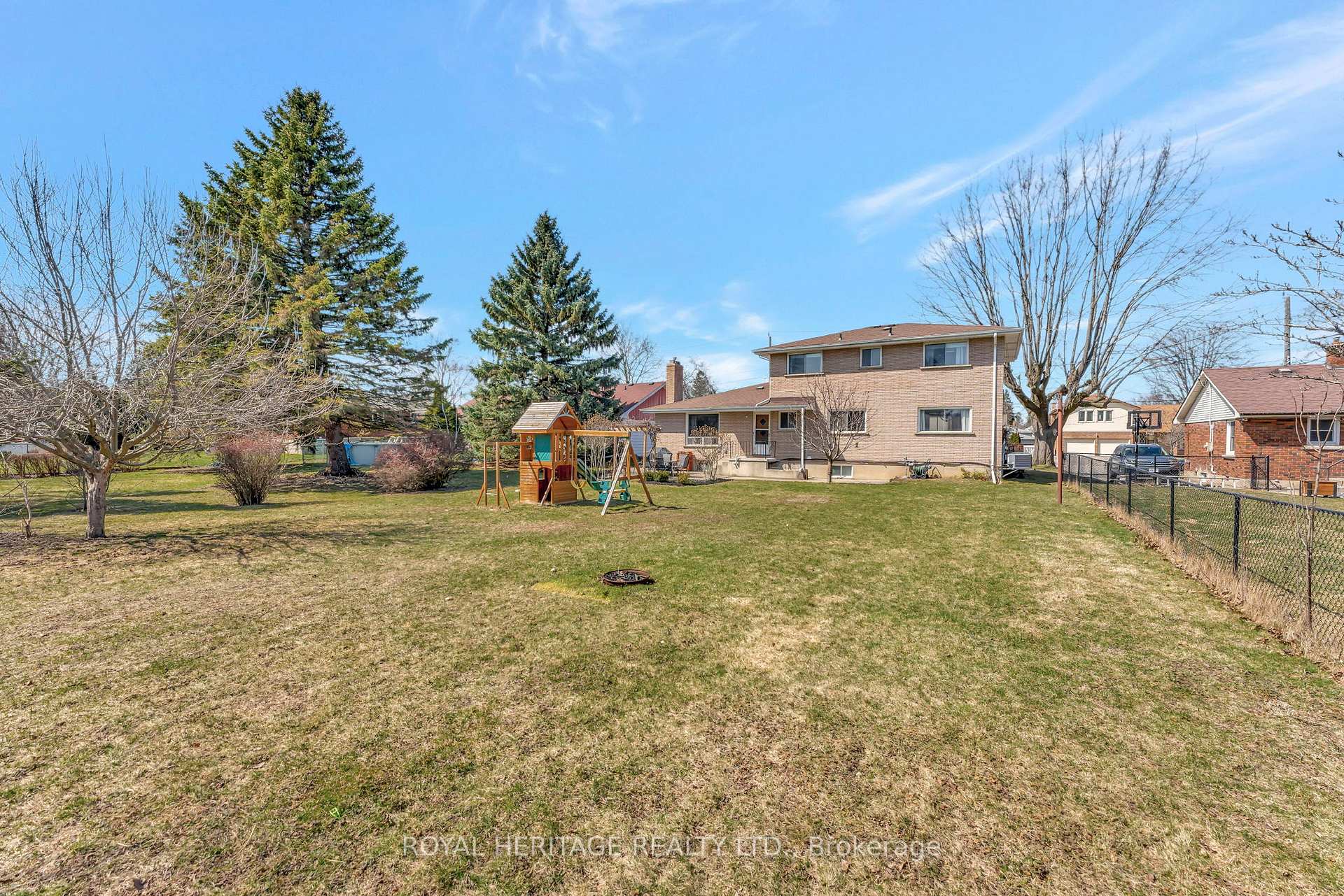 Photo 41 of 94 Dunsdon Street, Brantford — HOMEH