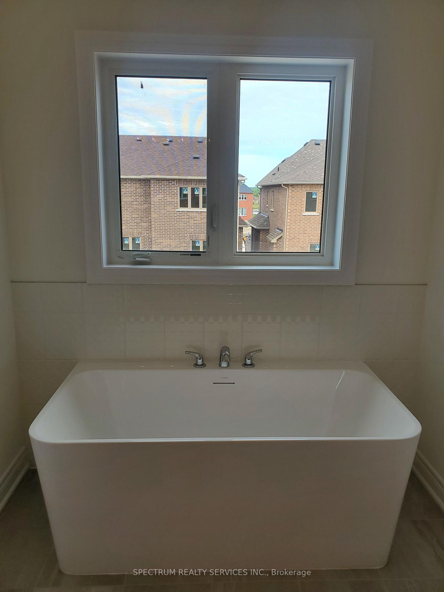Photo 13 of 2291 Rudell Road E, Clarington, Newcastle — HOMEH