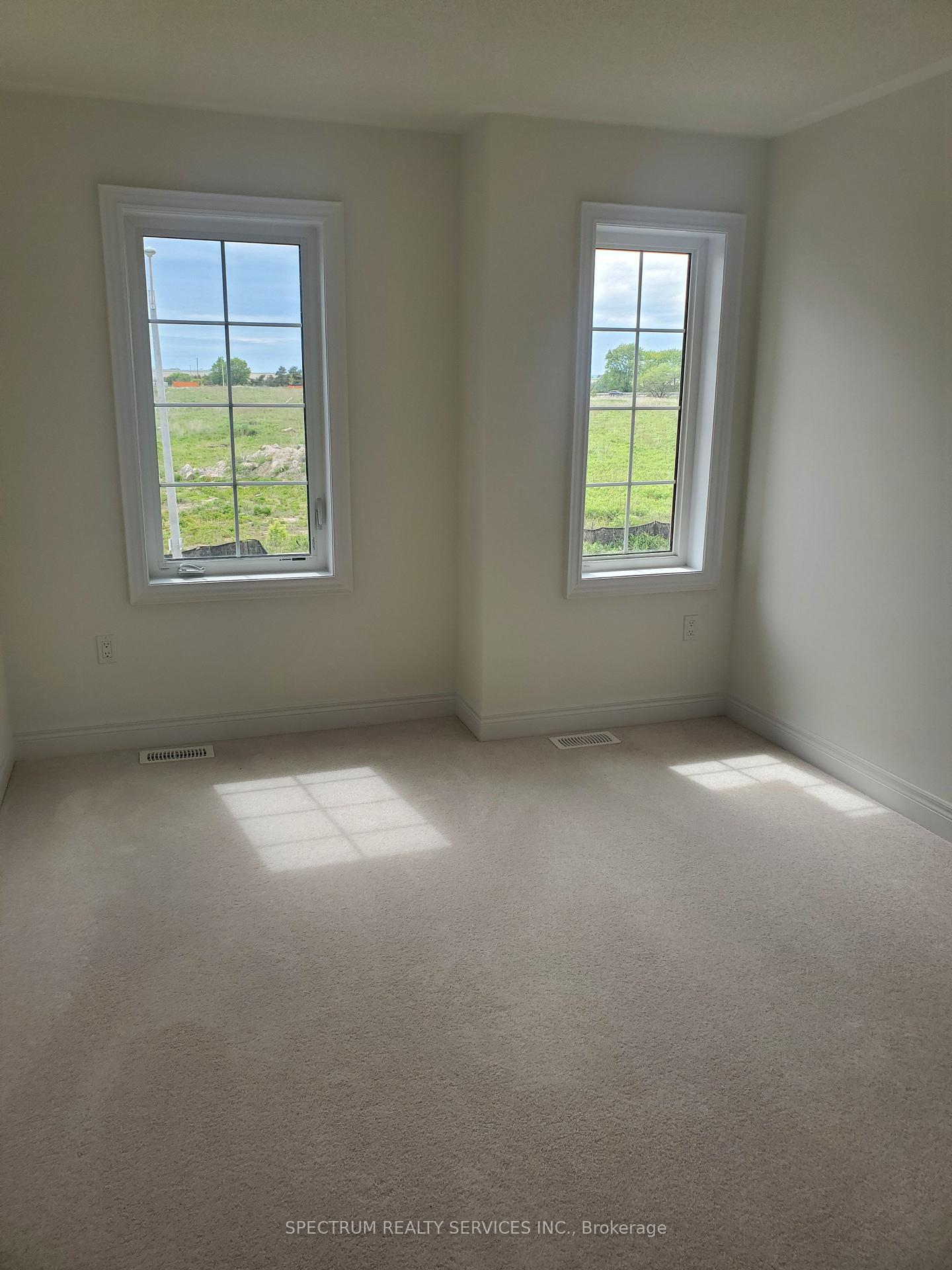 Photo 9 of 2291 Rudell Road E, Clarington, Newcastle — HOMEH