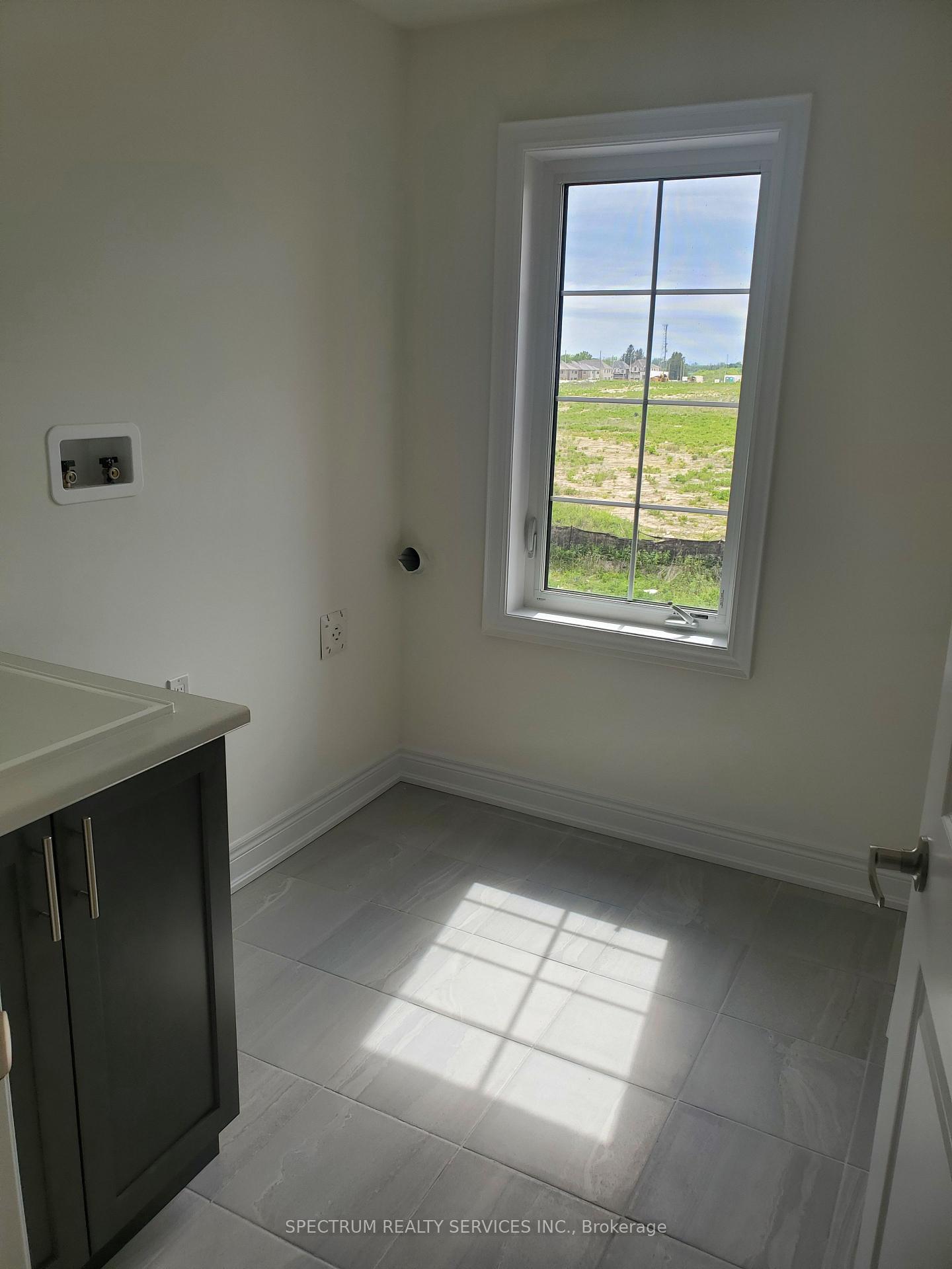 Photo 11 of 2291 Rudell Road E, Clarington, Newcastle — HOMEH