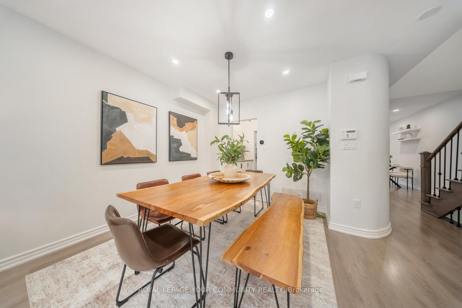 Photo 3 of 20 Jarrett Court, Vaughan, Vellore Village — HOMEH
