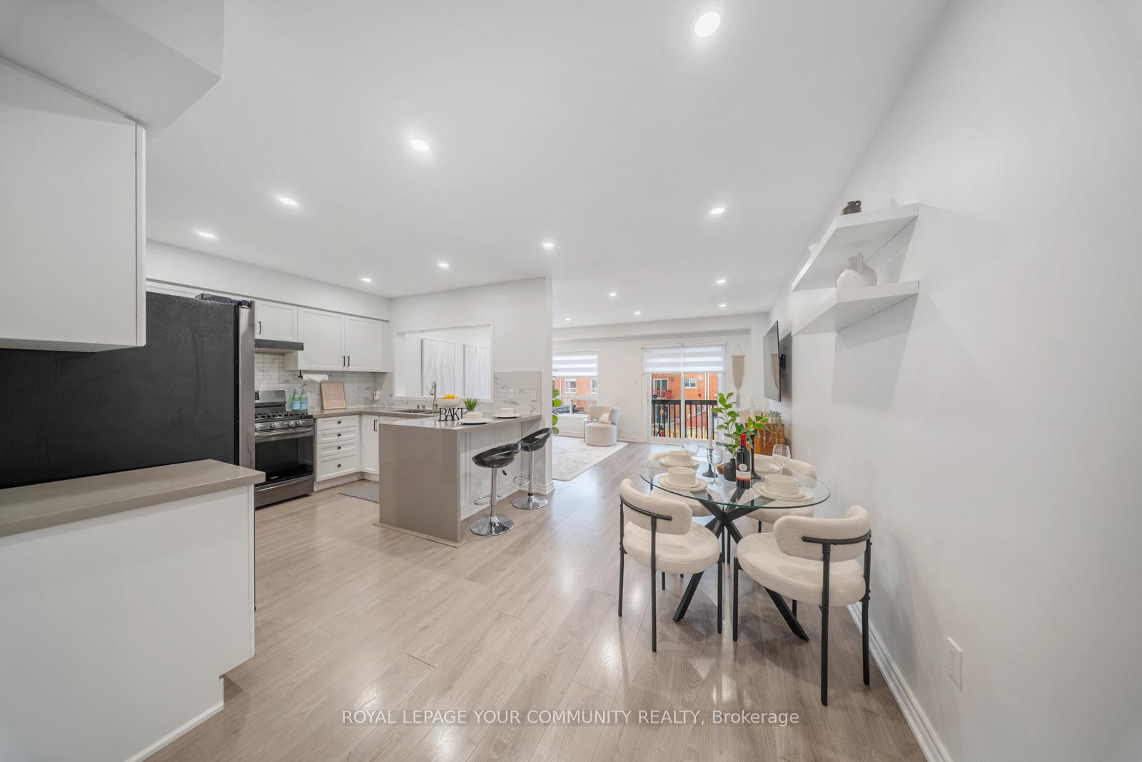 Photo 12 of 20 Jarrett Court, Vaughan, Vellore Village — HOMEH