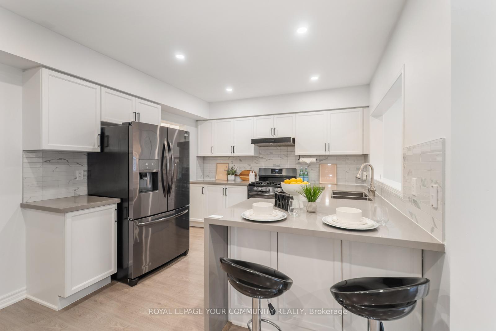 Photo 48 of 20 Jarrett Court, Vaughan, Vellore Village — HOMEH