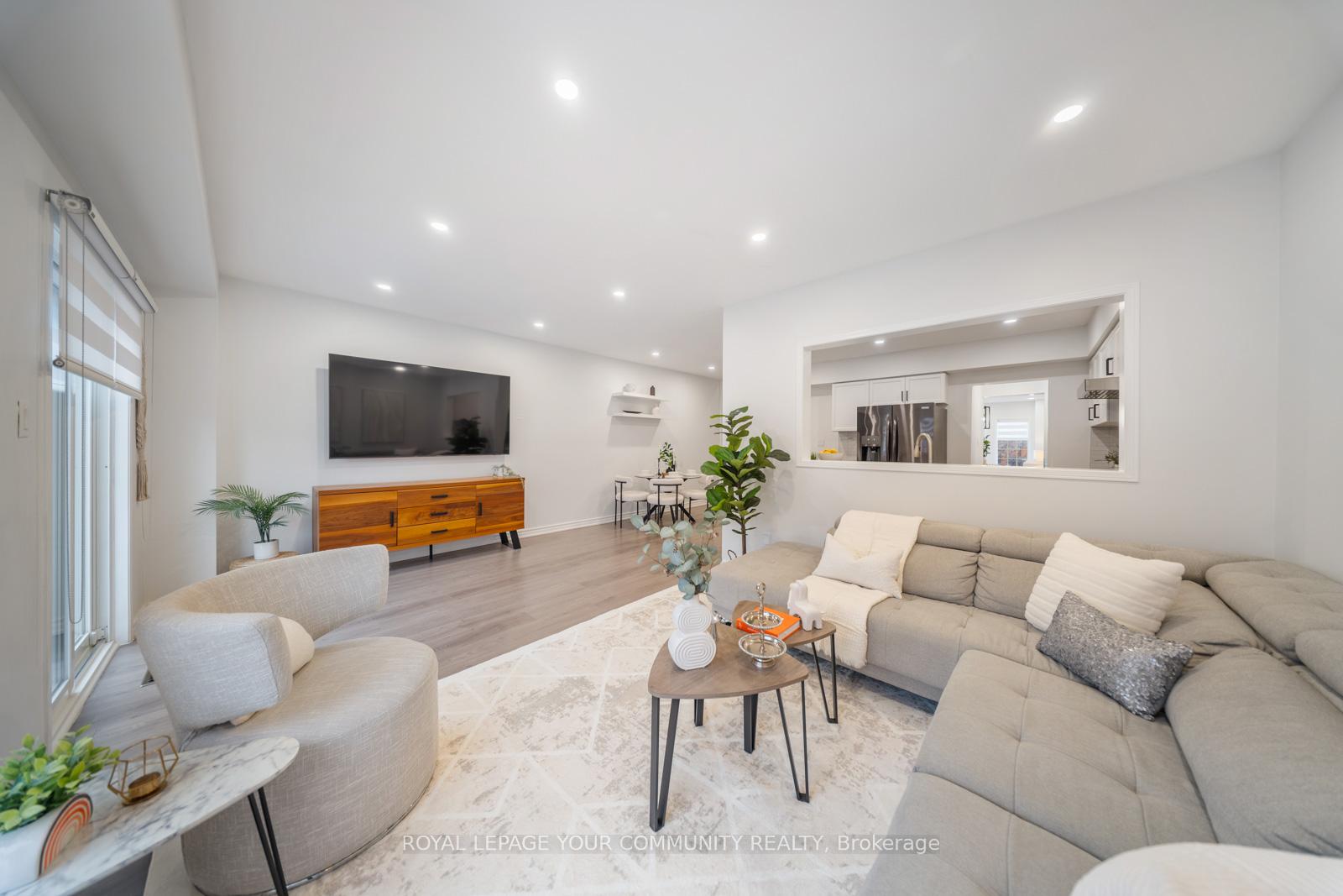 Photo 16 of 20 Jarrett Court, Vaughan, Vellore Village — HOMEH