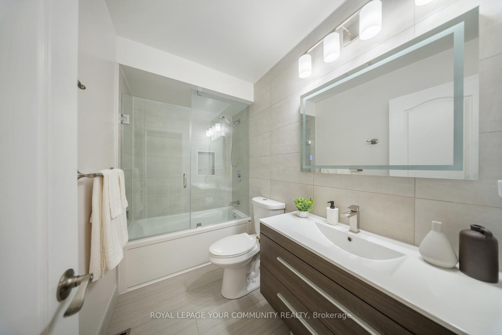 Photo 23 of 20 Jarrett Court, Vaughan, Vellore Village — HOMEH