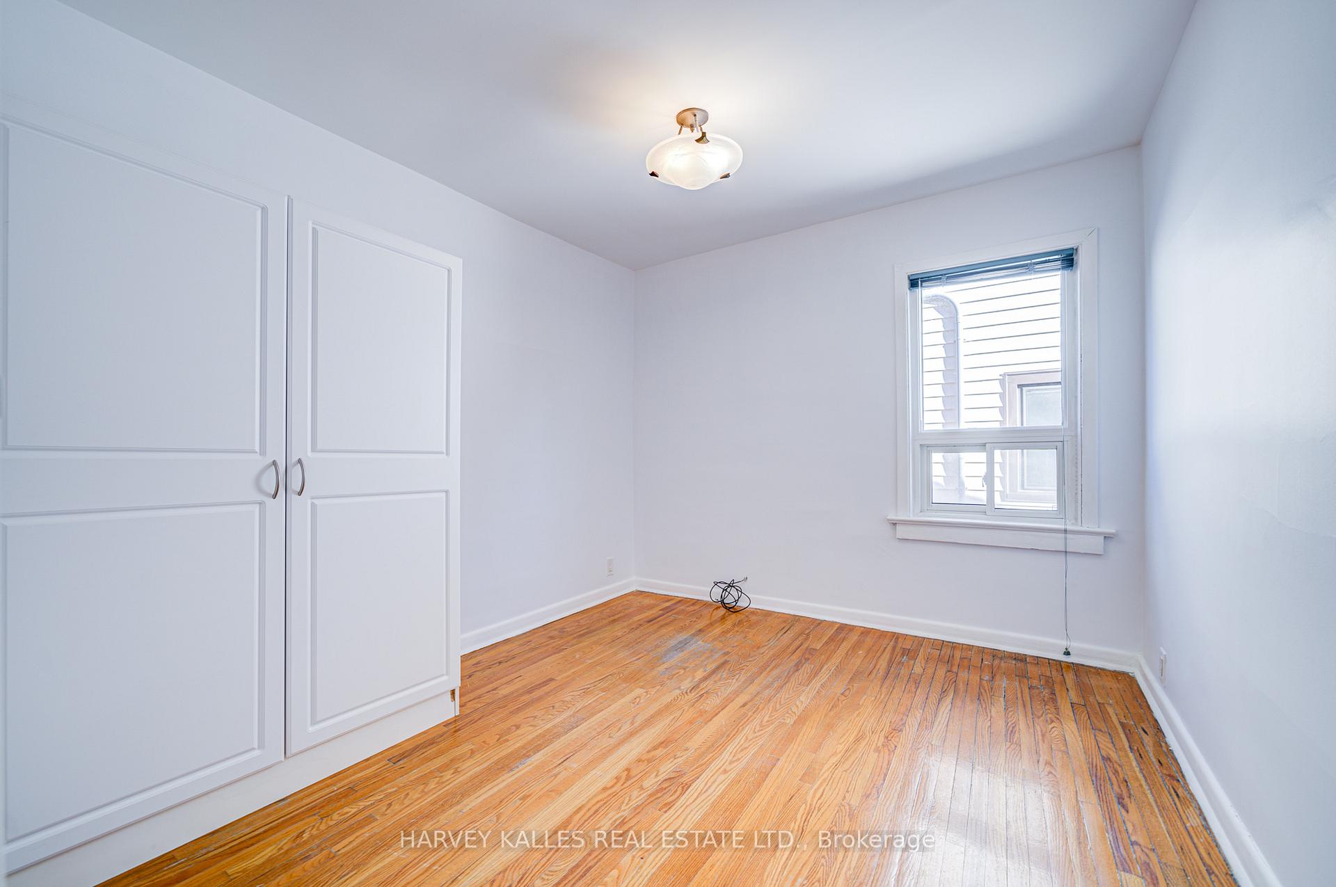 Photo 14 of 156 Atlas Avenue, Toronto, Humewood-Cedarvale — HOMEH