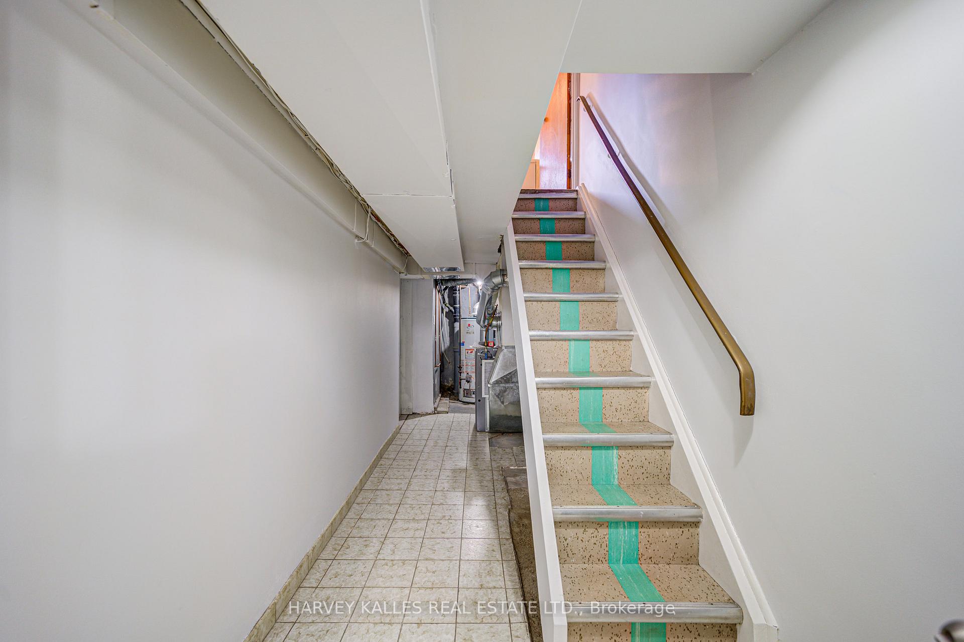 Photo 6 of 156 Atlas Avenue, Toronto, Humewood-Cedarvale — HOMEH