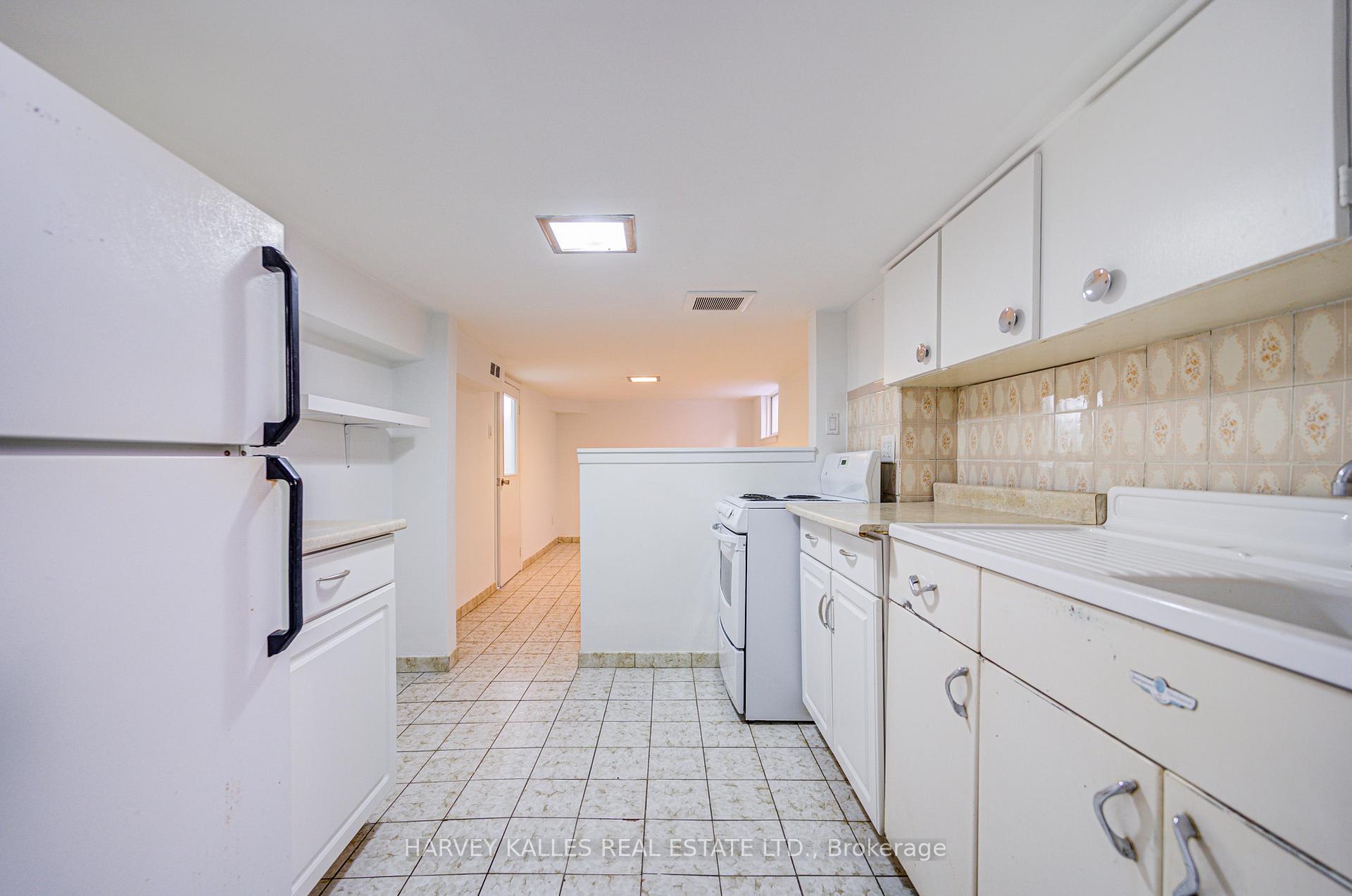 Photo 29 of 156 Atlas Avenue, Toronto, Humewood-Cedarvale — HOMEH