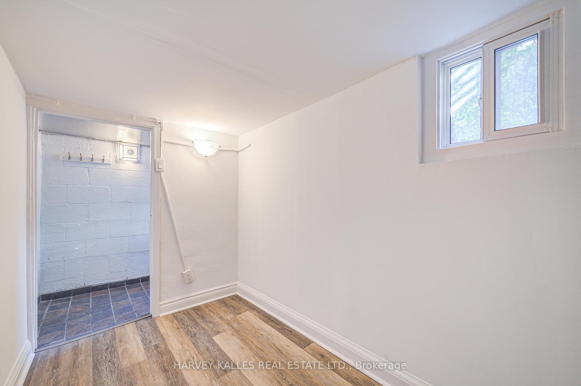 Photo 36 of 156 Atlas Avenue, Toronto, Humewood-Cedarvale — HOMEH