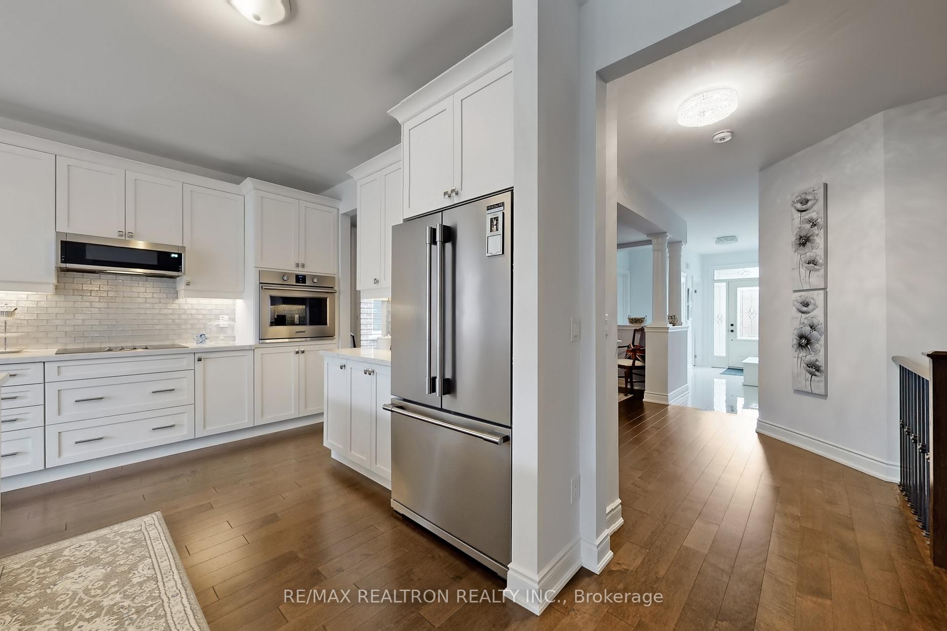Photo 13 of 16 Washburn Path, Clarington, Courtice — HOMEH