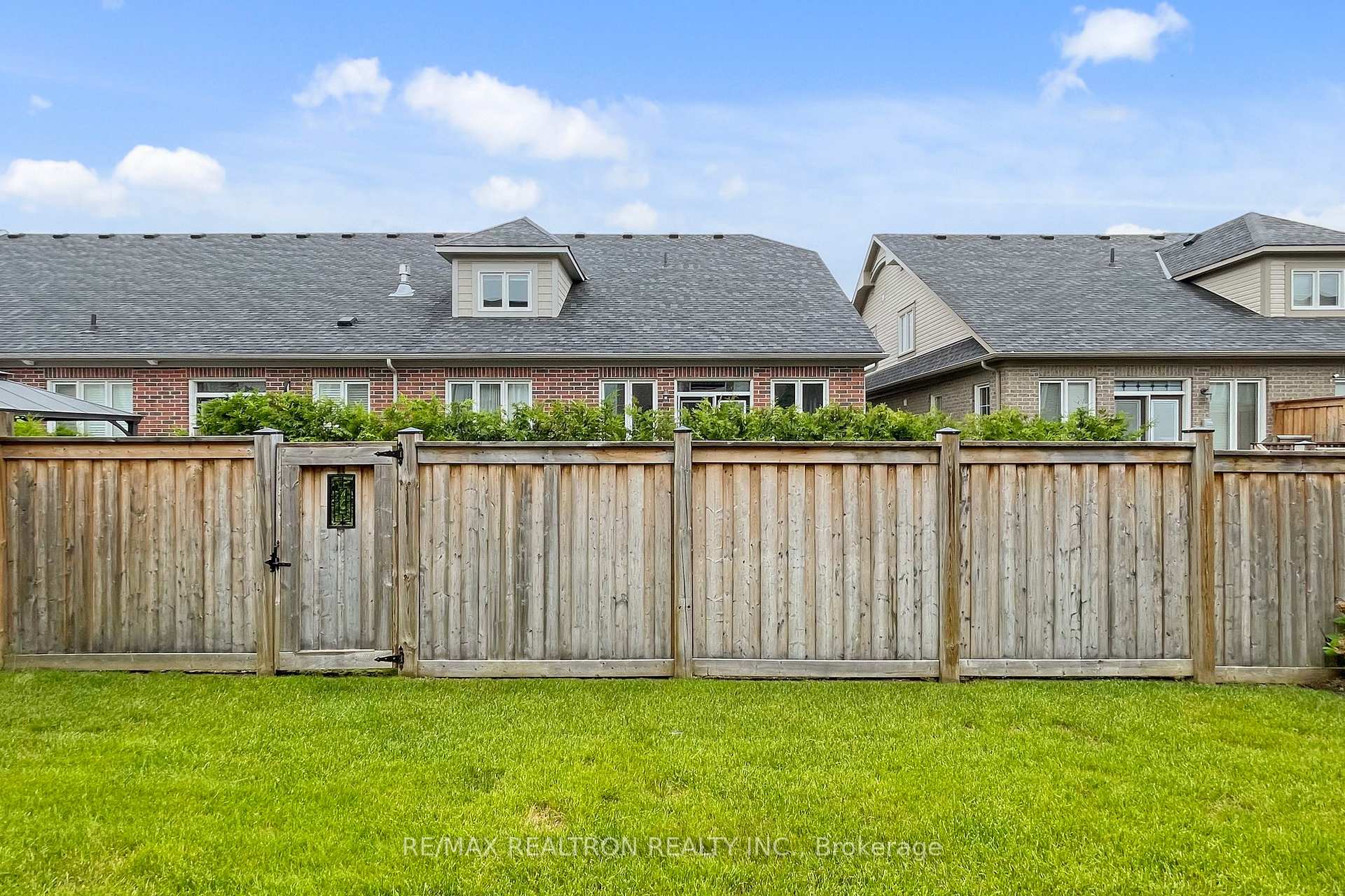 Photo 42 of 16 Washburn Path, Clarington, Courtice — HOMEH