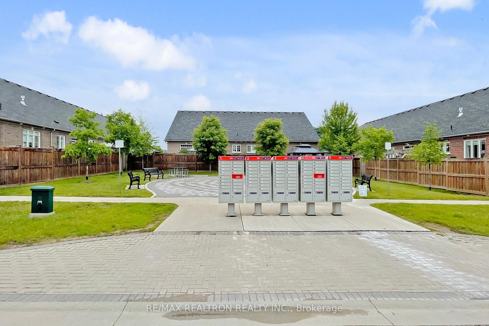 Photo 46 of 16 Washburn Path, Clarington, Courtice — HOMEH