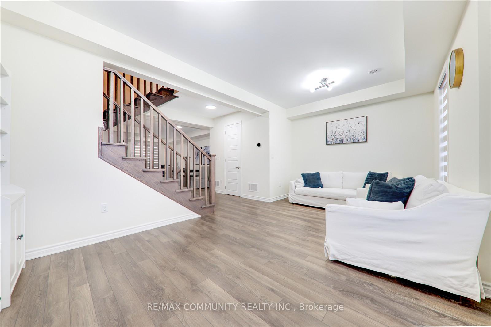 Photo 25 of 3316 Thunderbird Promenade, Pickering, Rural Pickering — HOMEH