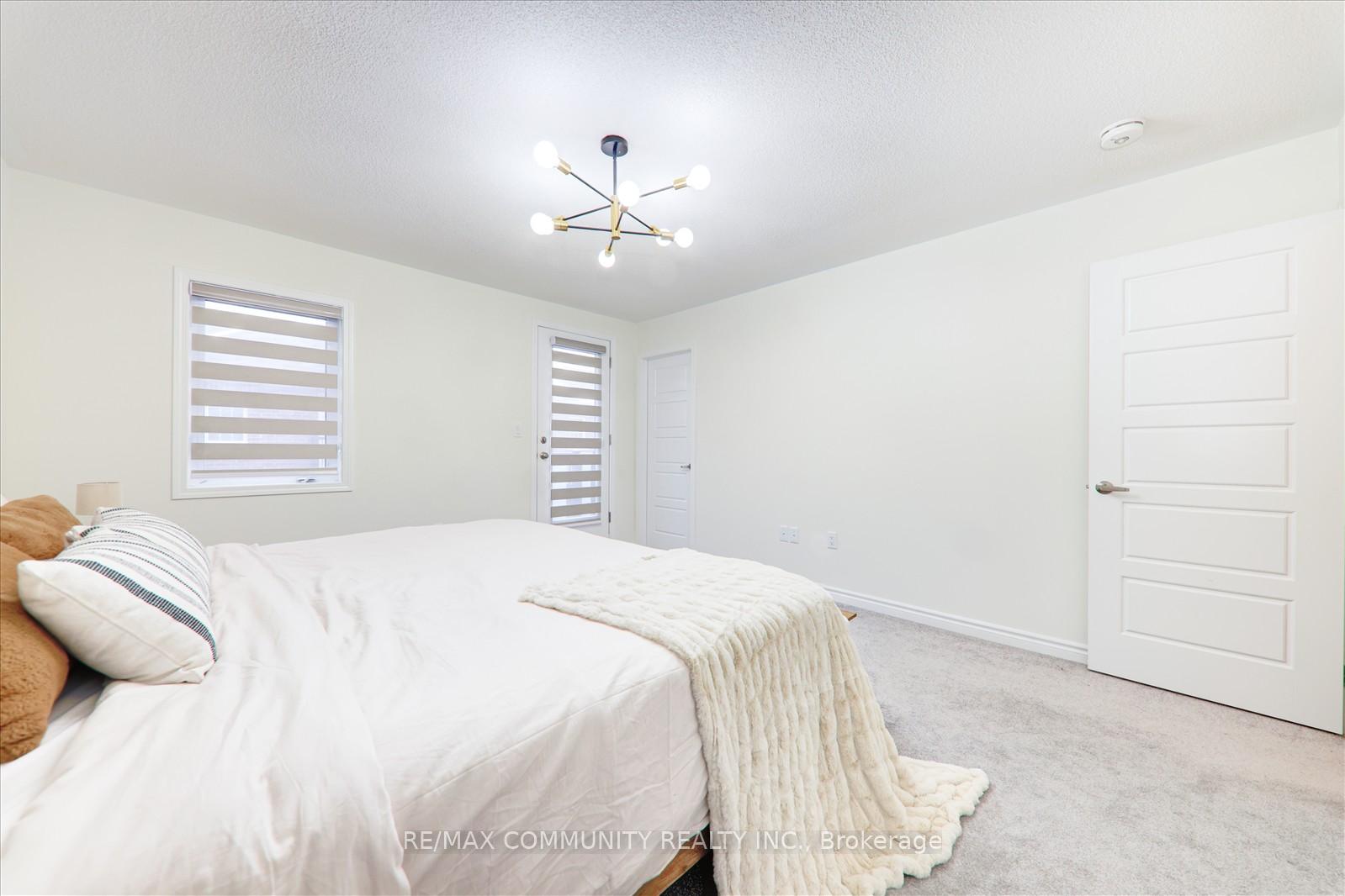 Photo 23 of 3316 Thunderbird Promenade, Pickering, Rural Pickering — HOMEH
