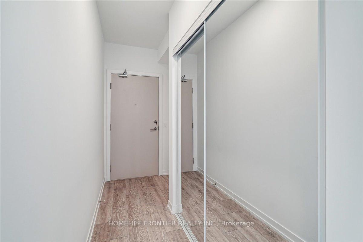 Photo 7 of Unit 1916, 2020 Bathurst Street, Toronto, Humewood-Cedarvale — HOMEH