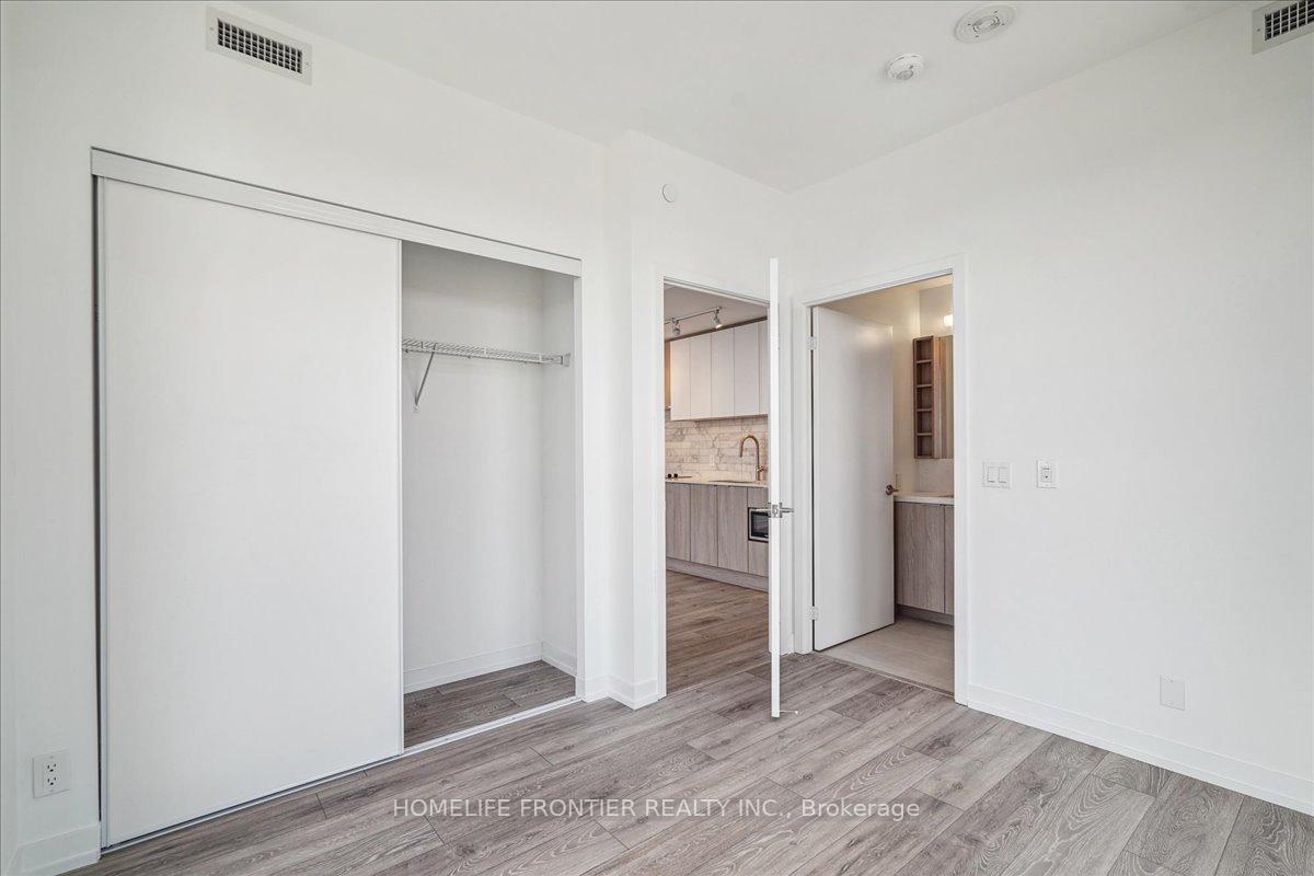 Photo 3 of Unit 1916, 2020 Bathurst Street, Toronto, Humewood-Cedarvale — HOMEH