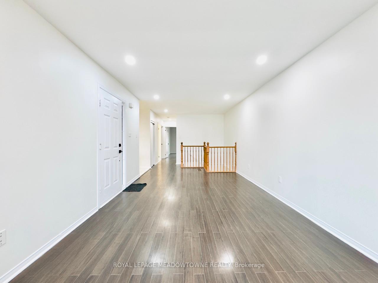 Photo 3 of 19 Galileo Boulevard, Brantford — HOMEH