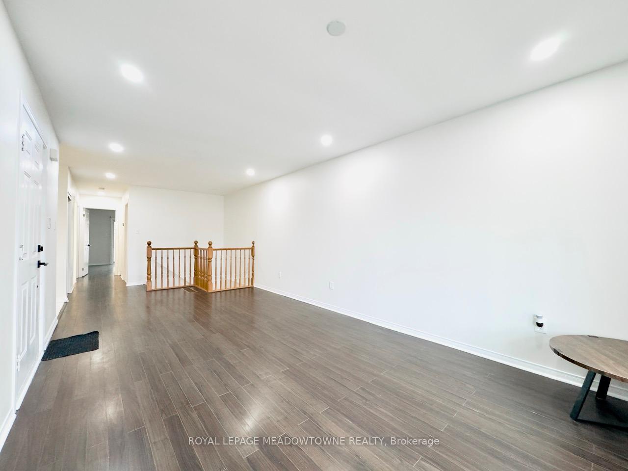 Photo 2 of 19 Galileo Boulevard, Brantford — HOMEH