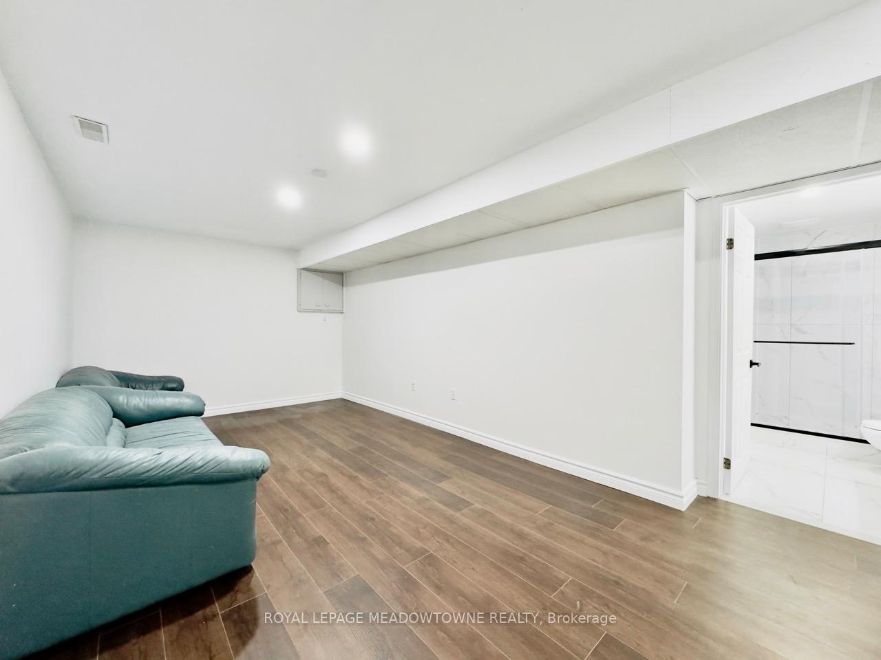 Photo 20 of 19 Galileo Boulevard, Brantford — HOMEH
